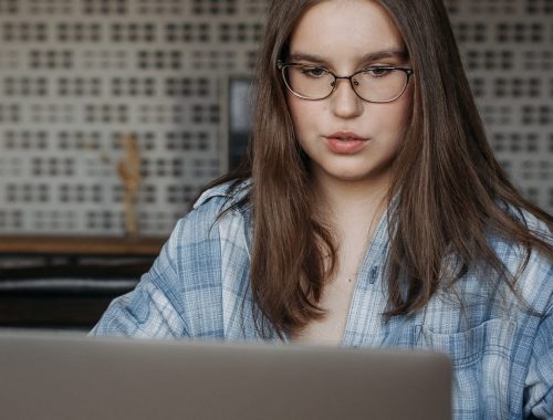 psicologia mujer, serena psicologia, psicologia online
