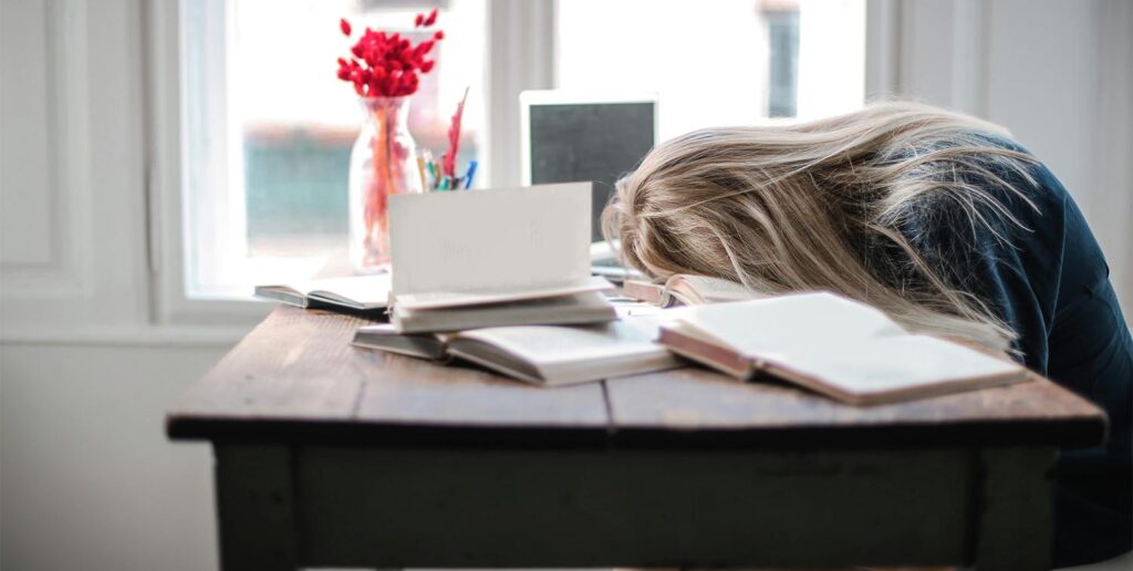 Cortisol y el Burnout: ¡No te agotes!¡Vive con energía!